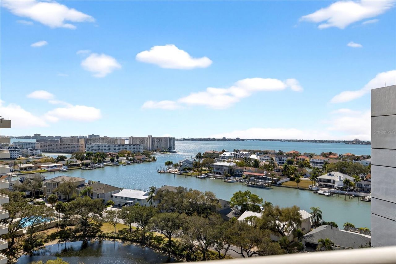 5950 Pelican Bay Plaza S, Unit 2E, Gulfport, FL 33707 Photo
