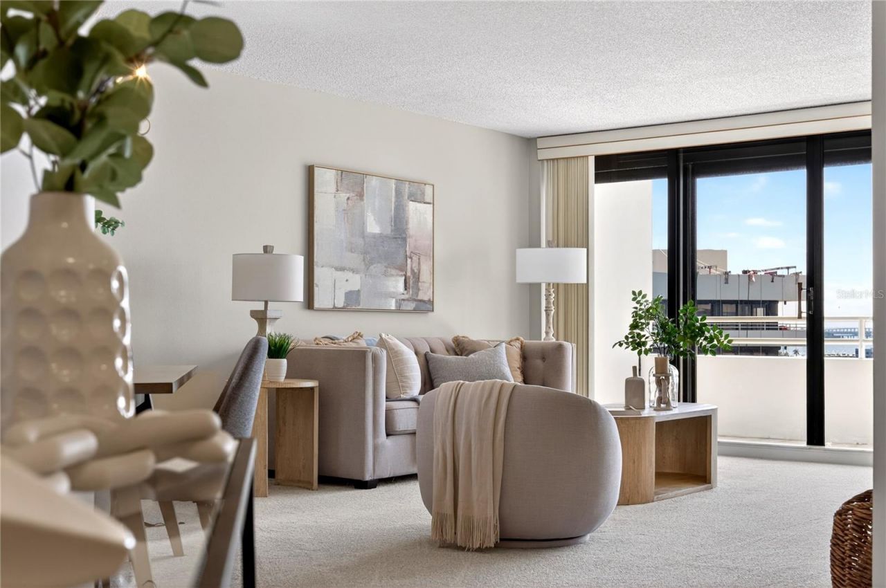 5950 Pelican Bay Plaza S, Unit 2E, Gulfport, FL 33707 Photo