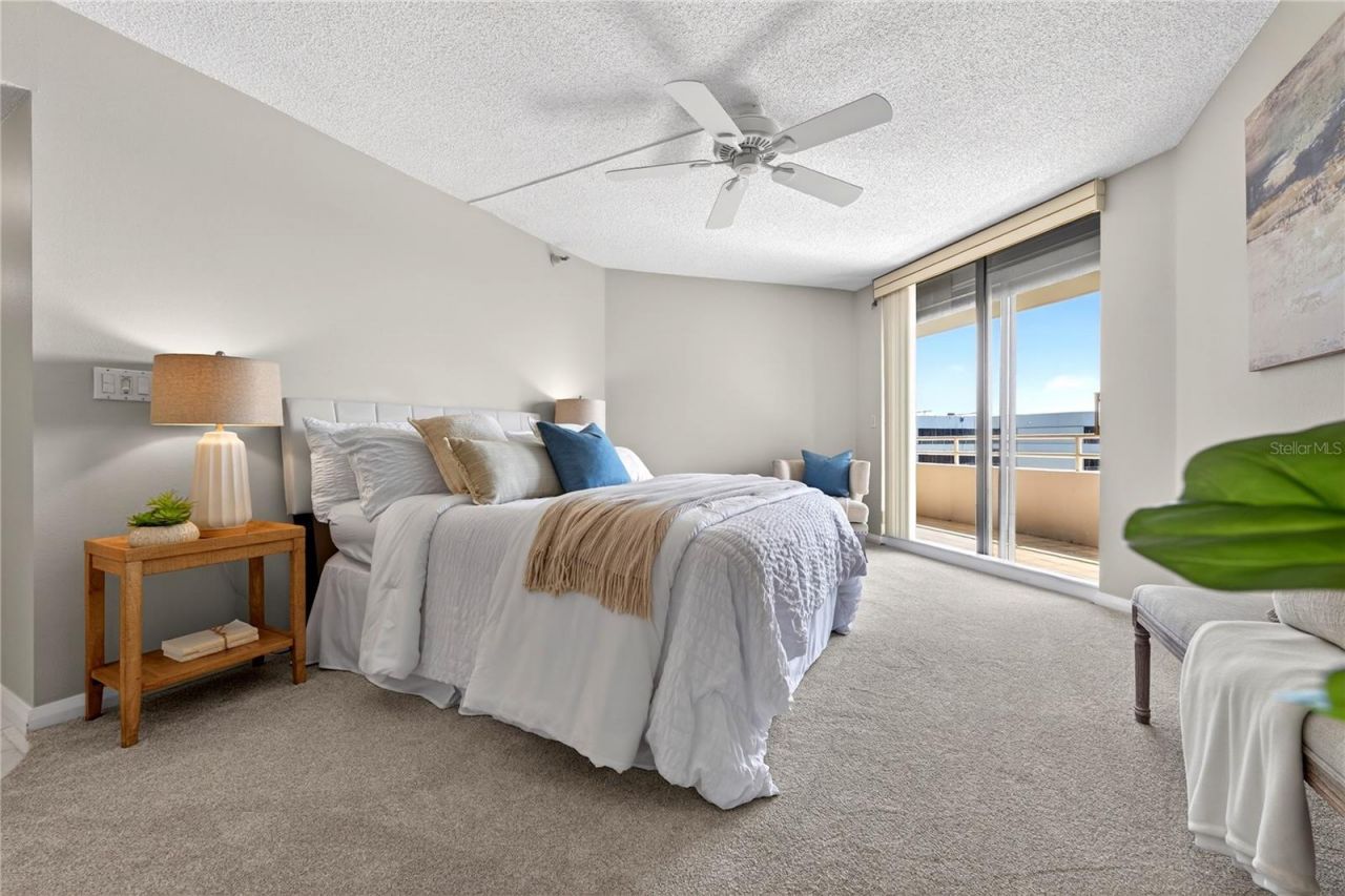5950 Pelican Bay Plaza S, Unit 2E, Gulfport, FL 33707 Photo