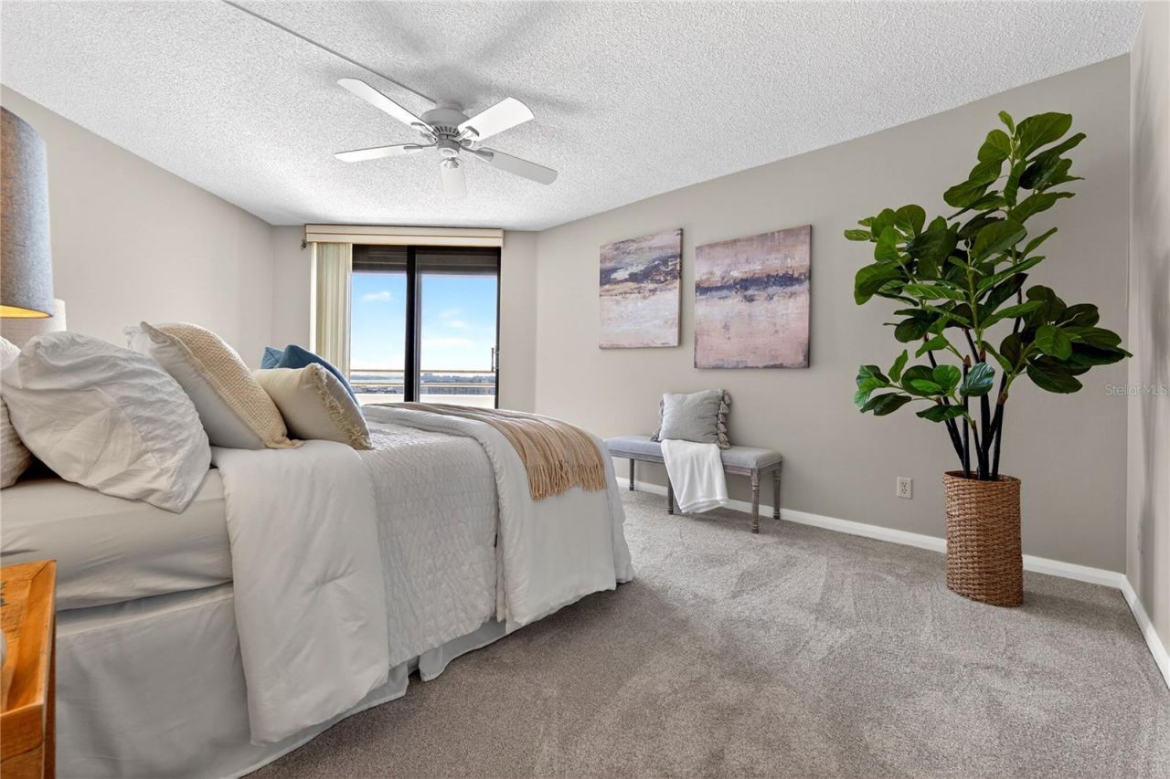5950 Pelican Bay Plaza S, Unit 2E, Gulfport, FL 33707 Photo