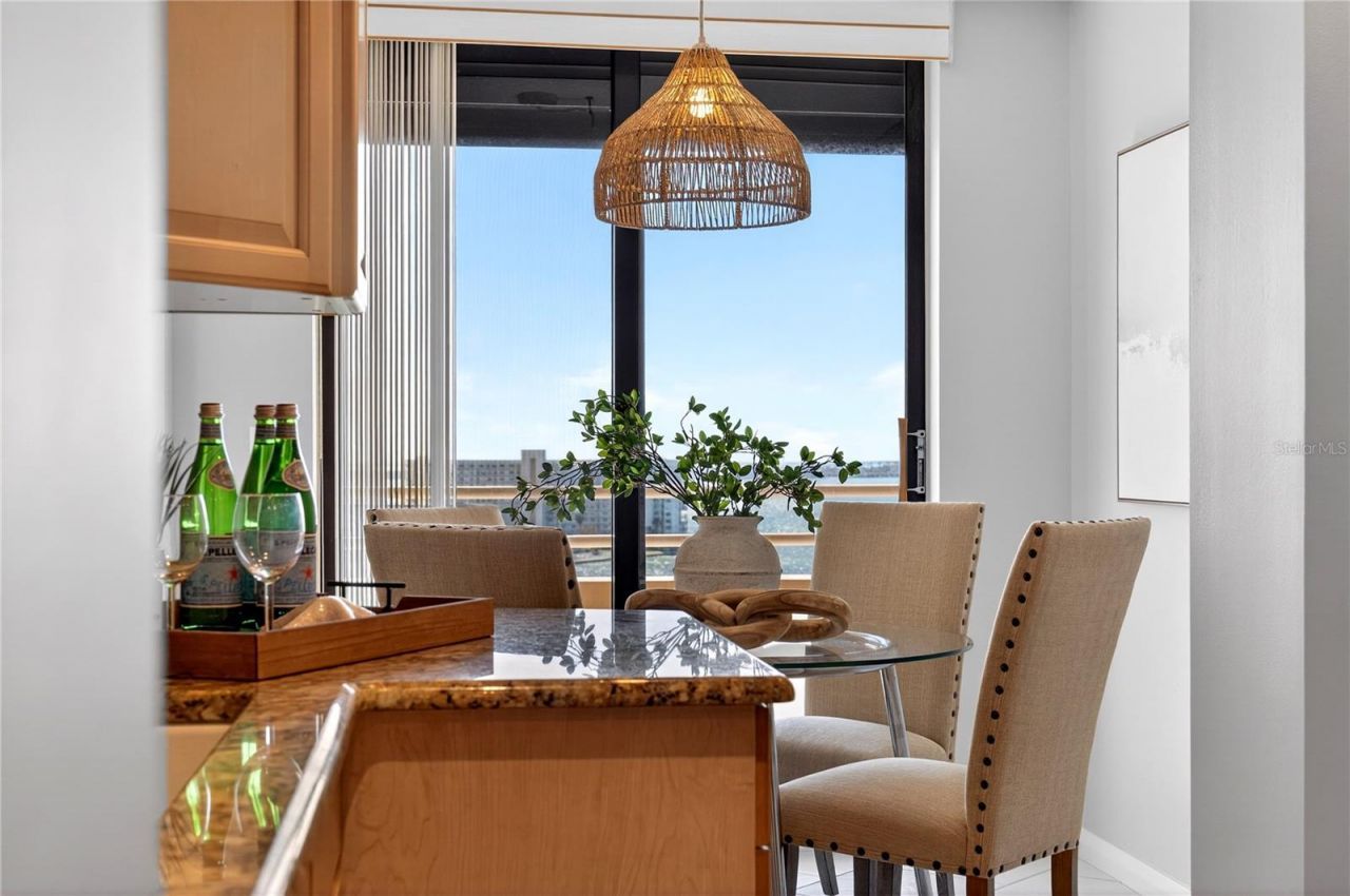 5950 Pelican Bay Plaza S, Unit 2E, Gulfport, FL 33707 Photo