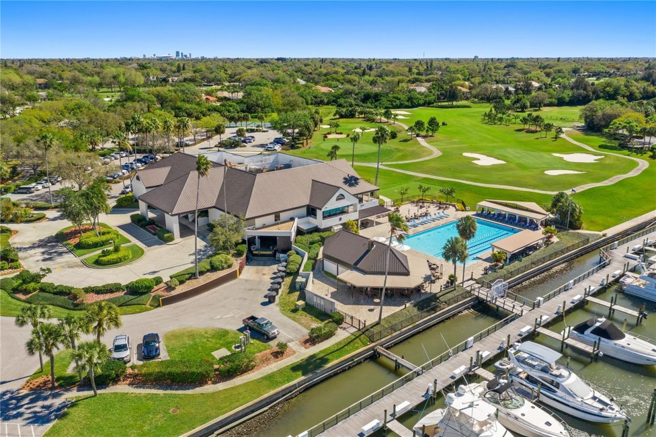 5950 Pelican Bay Plaza S, Unit 2E, Gulfport, FL 33707 Photo