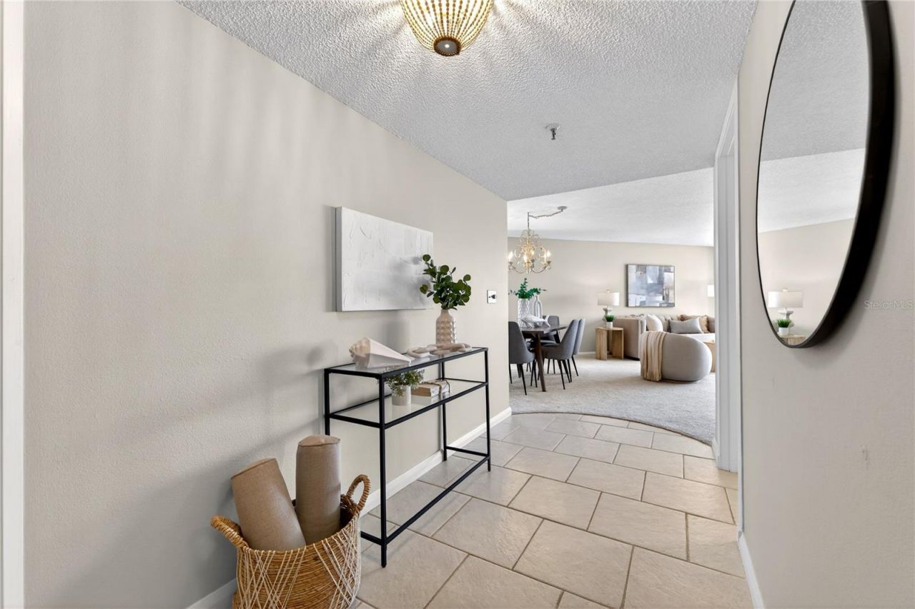 5950 Pelican Bay Plaza S, Unit 2E, Gulfport, FL 33707 Photo