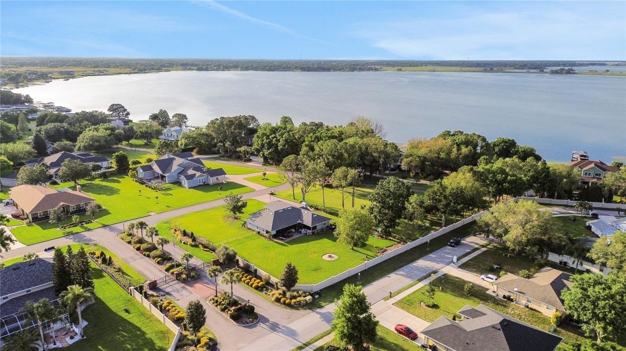 109 Van Fleet Court , Auburndale, FL 33823 Photo