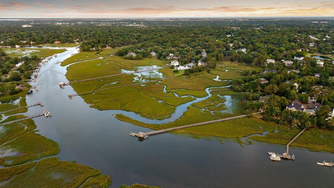 510 Traders Alley Photo 10