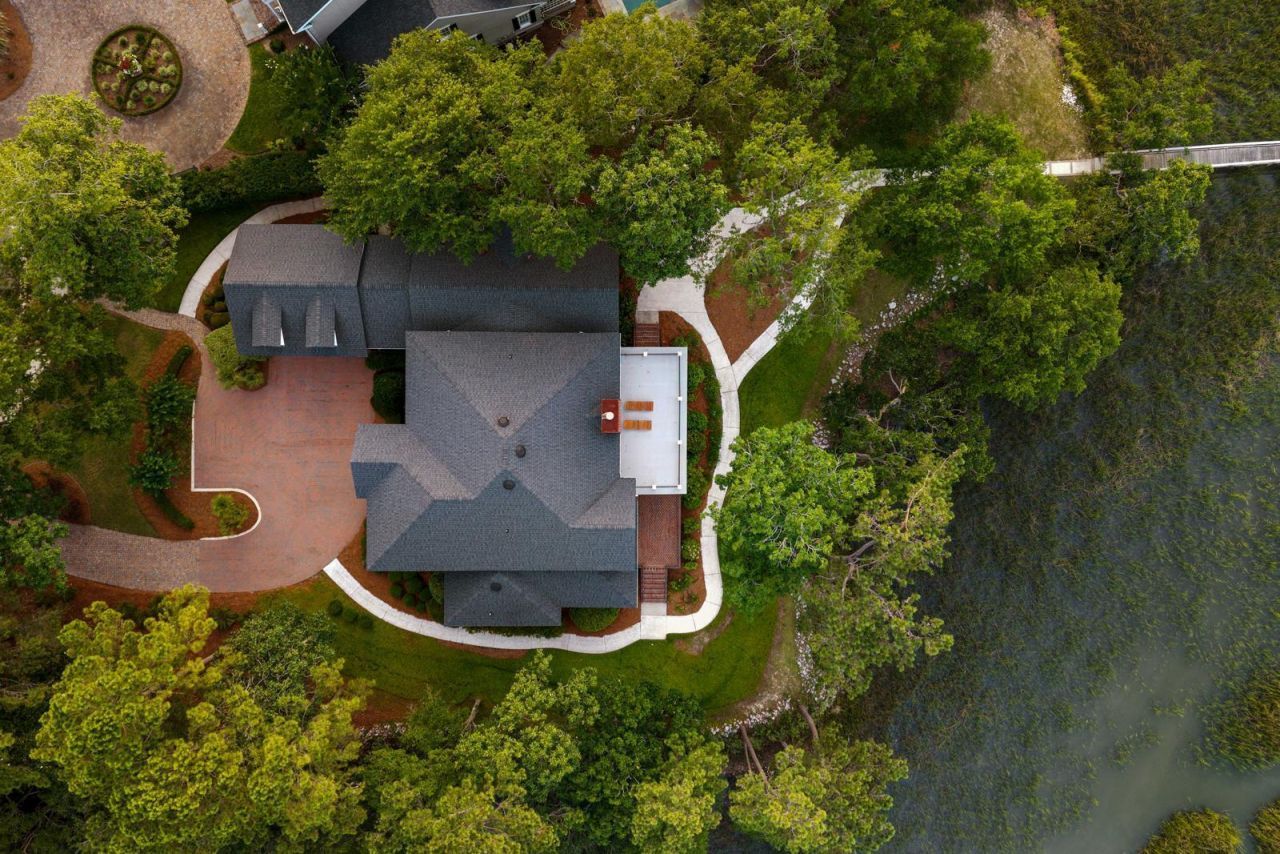 510 Traders Alley Photo 16