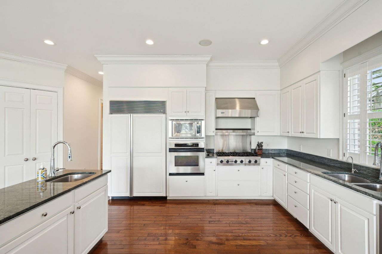 510 Traders Alley Photo 26