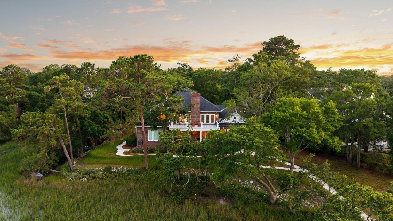 510 Traders Alley Photo 32