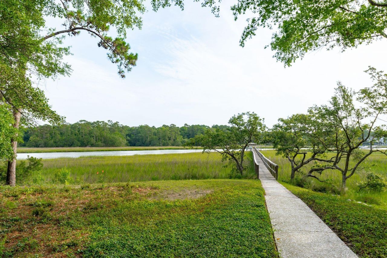 510 Traders Alley Photo 43