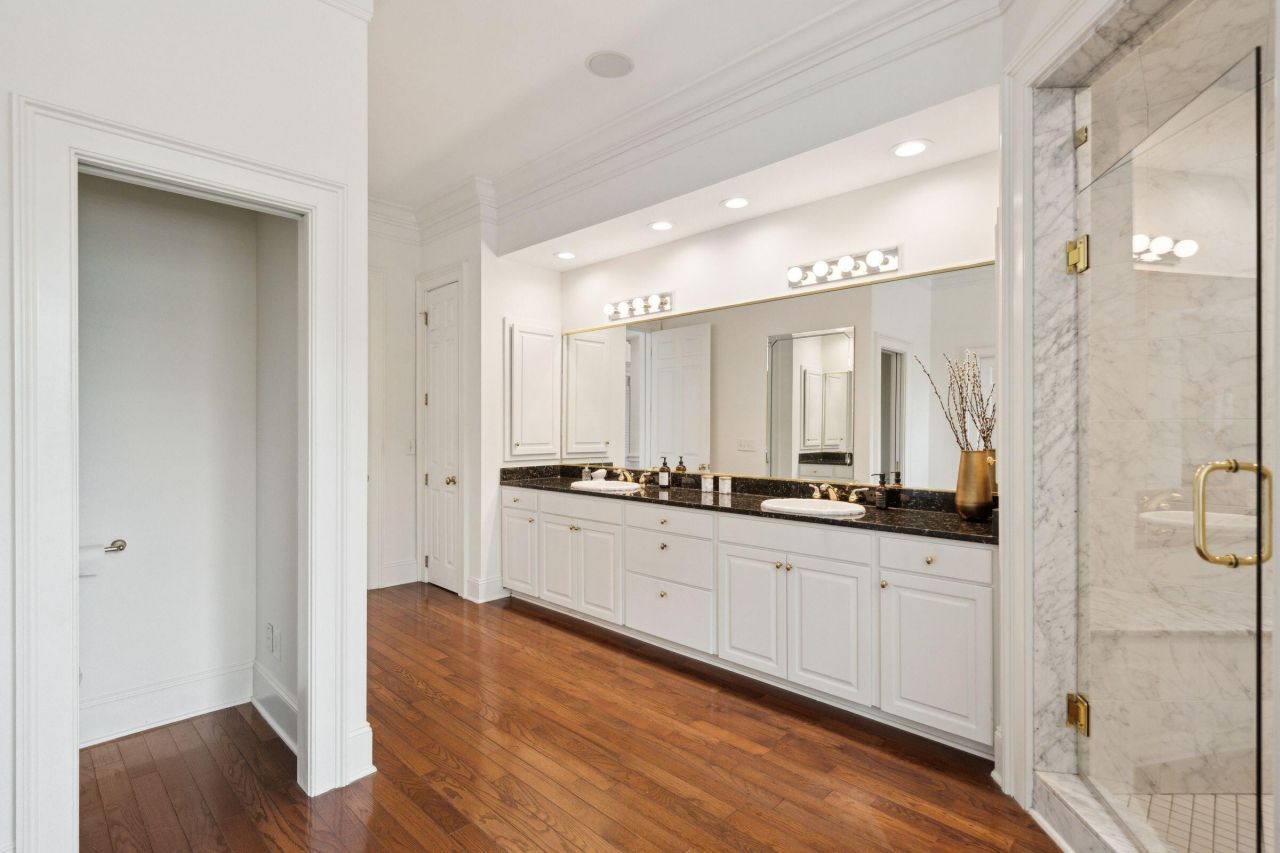 510 Traders Alley Photo 51