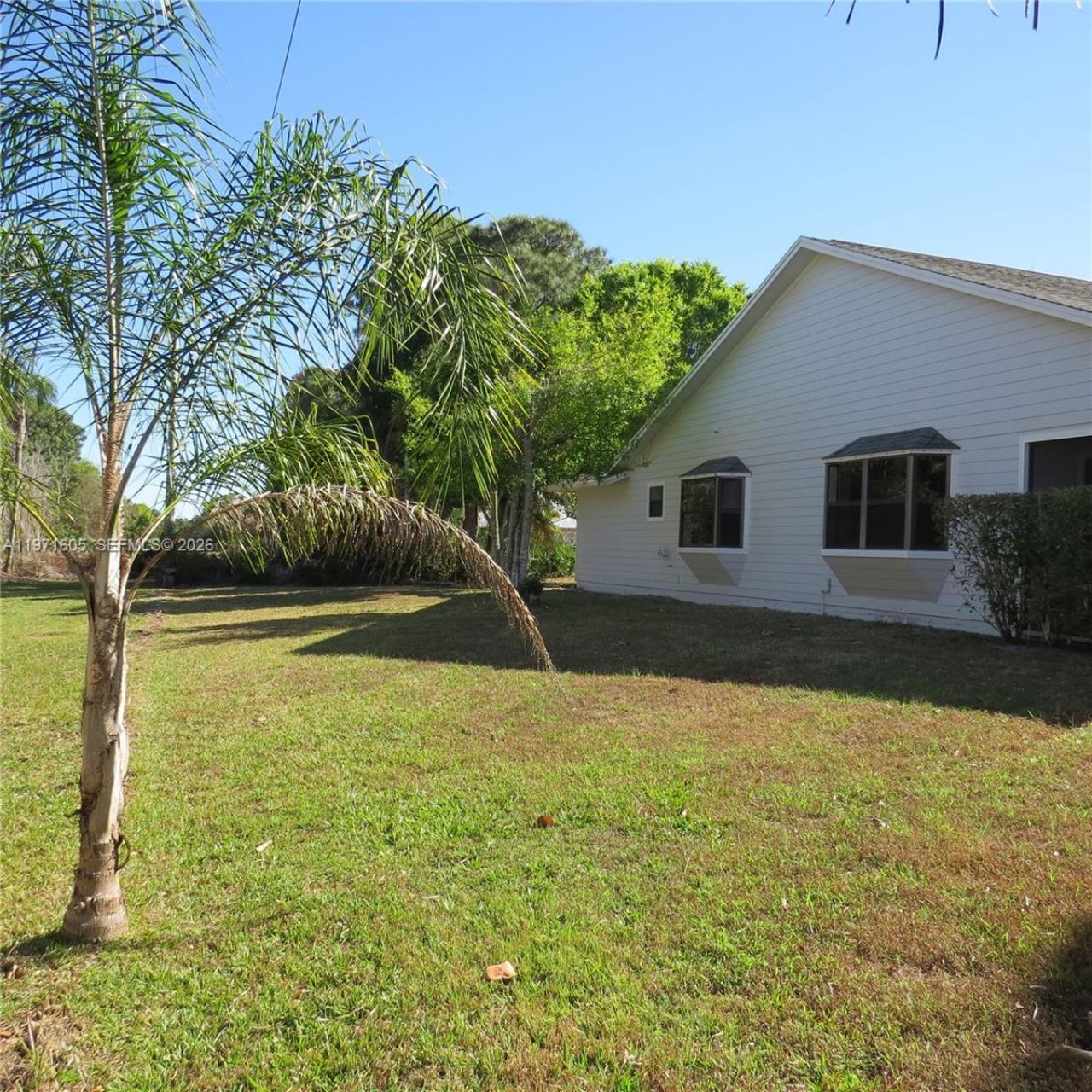 6883 SE Raintree Ave , Stuart, FL 34997 Photo