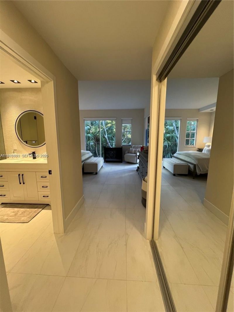 3900 Island Blvd , Unit B308, Aventura, FL 33160 Photo