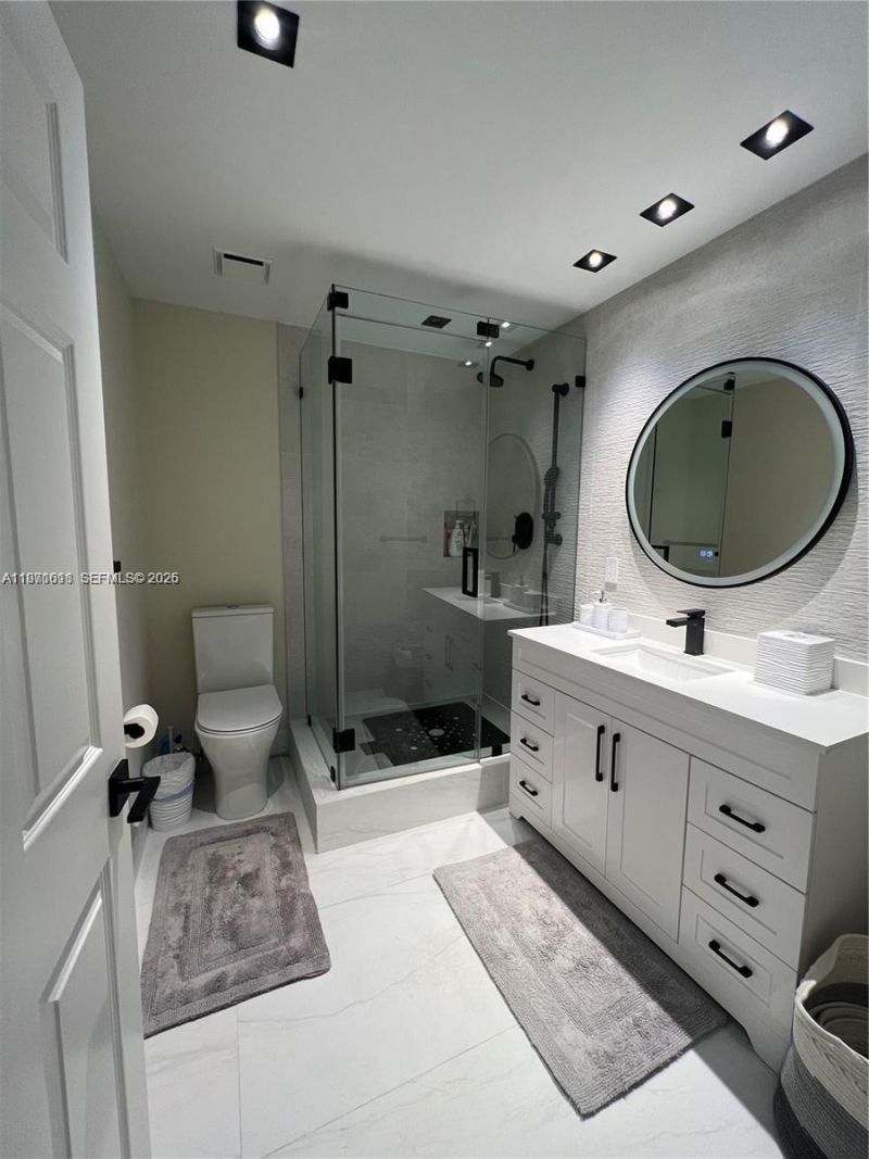 3900 Island Blvd , Unit B308, Aventura, FL 33160 Photo