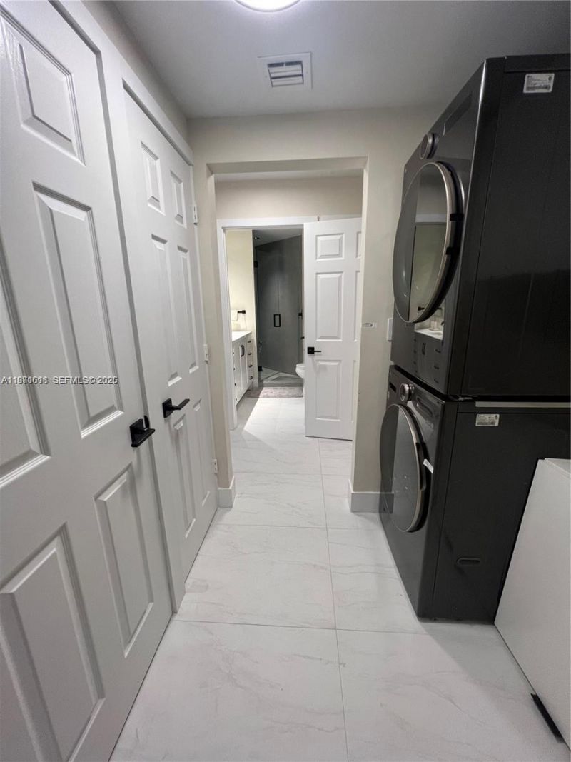 3900 Island Blvd , Unit B308, Aventura, FL 33160 Photo