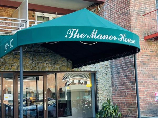 241-20 Northern Blvd , Unit 2C, Douglaston, NY 11362