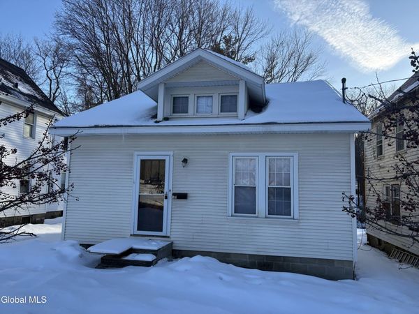 616 Kenwood Avenue, Delmar, NY 12054