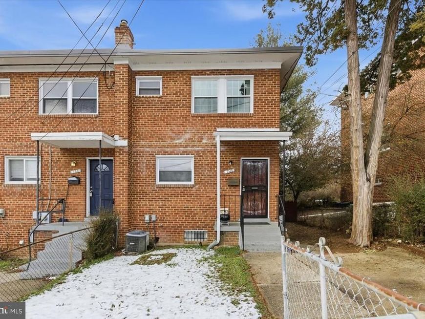 740 Neptune Avenue, Oxon Hill, MD 20745 Main Photo