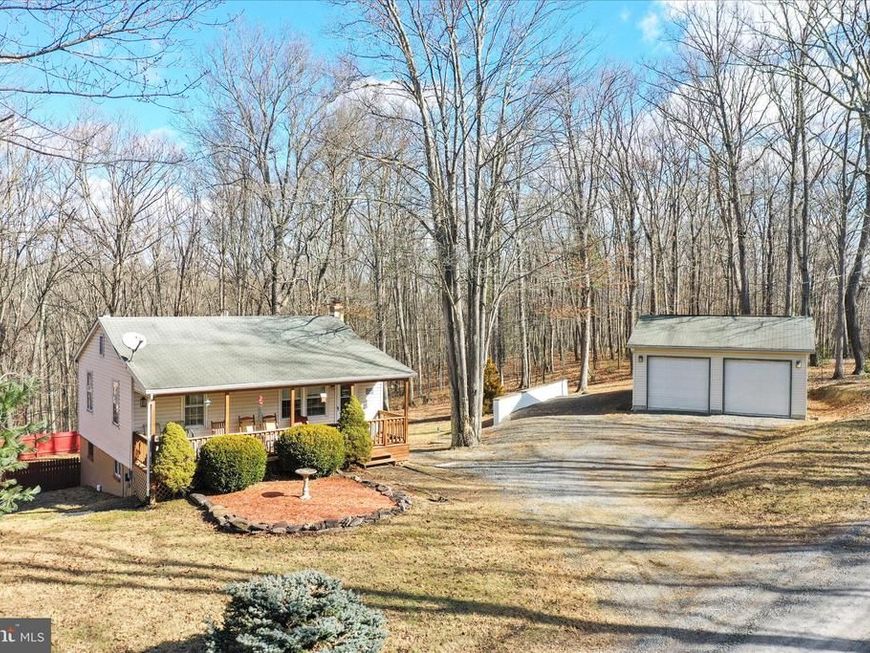 515 Gloyd Lane, Great Cacapon, WV 25422 Main Photo