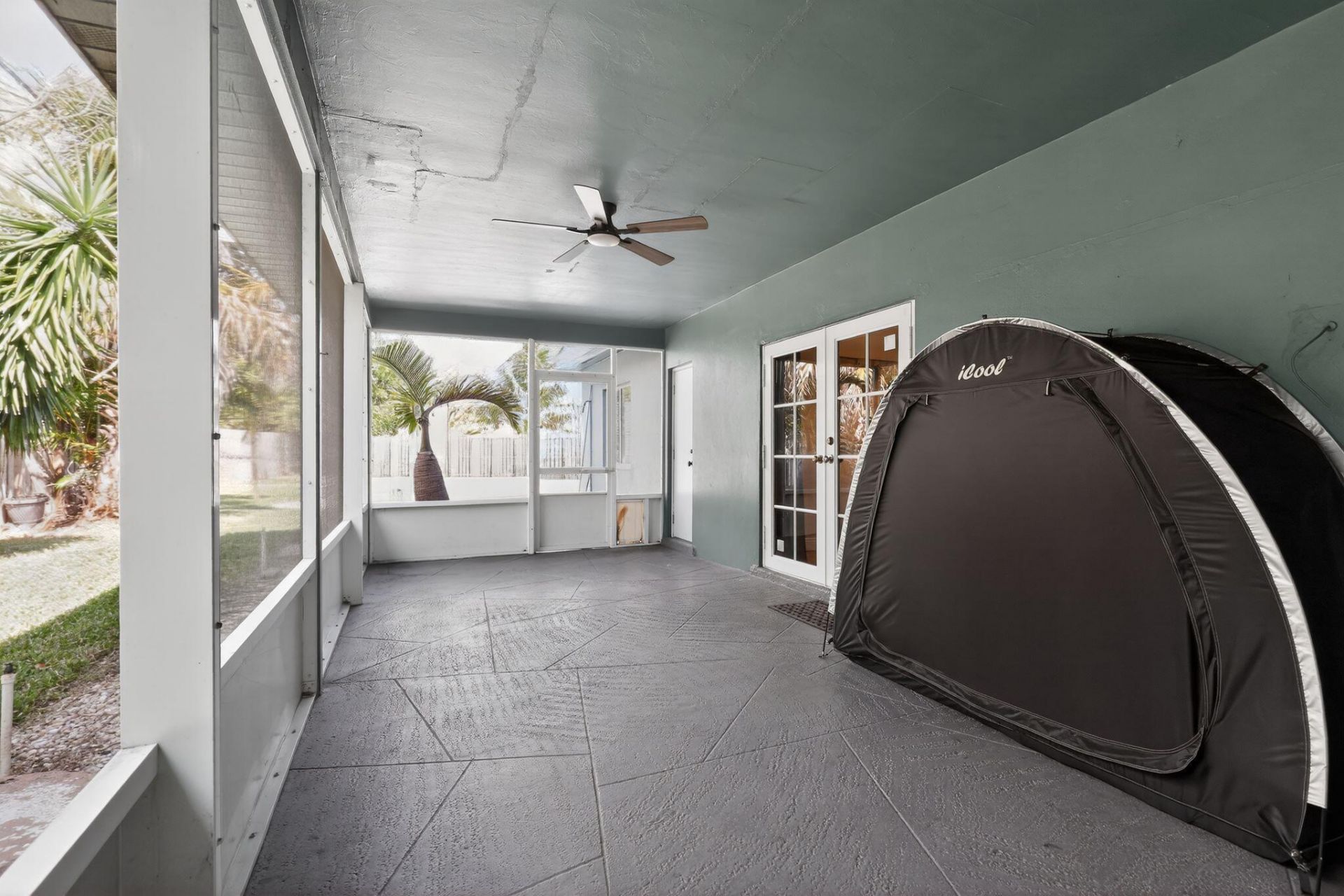 301 SE 3rd Street, Deerfield Beach, FL 33441 Photo