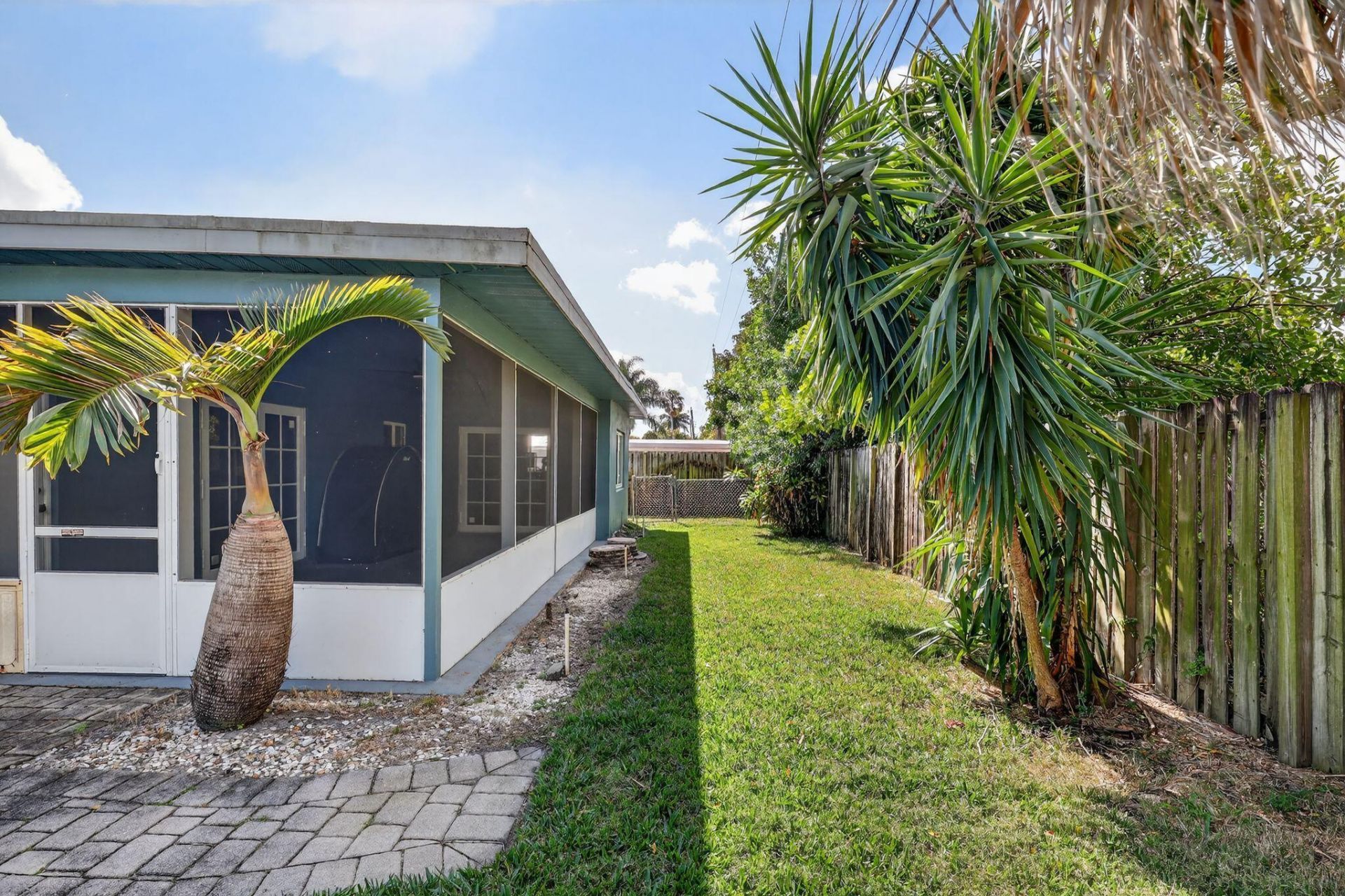 301 SE 3rd Street, Deerfield Beach, FL 33441 Photo