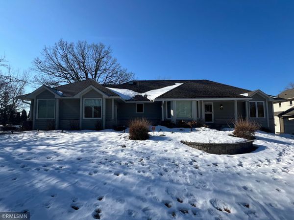 2005 Great Oaks Drive, Burnsville, MN 55337