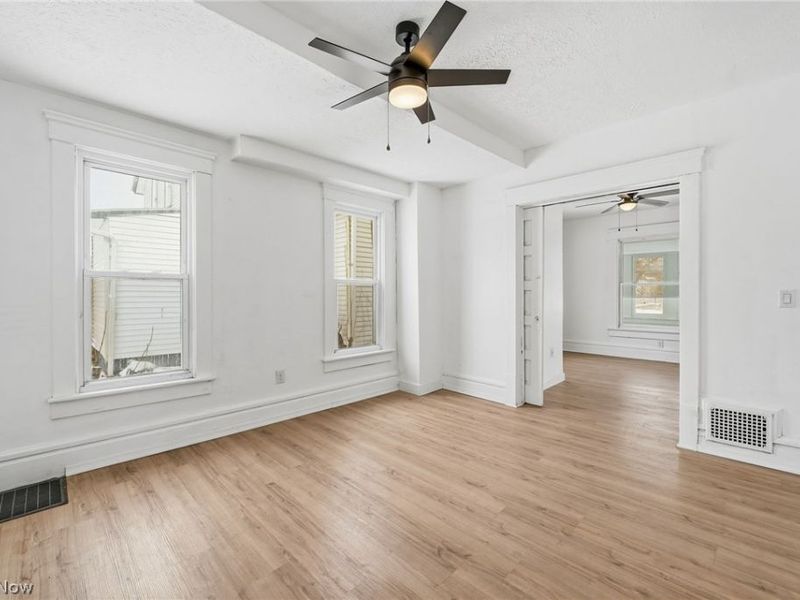 480 Bell Street, Akron, OH 44307 Photo 11