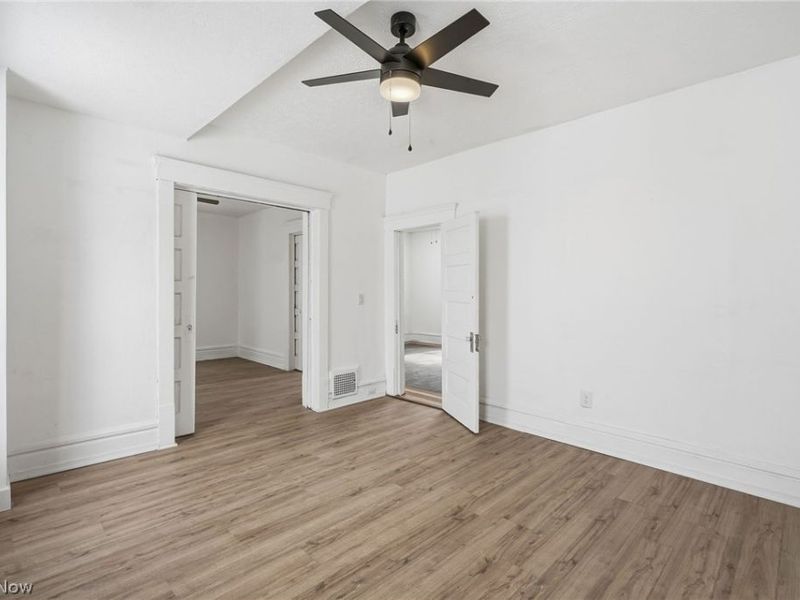 480 Bell Street, Akron, OH 44307 Photo 13