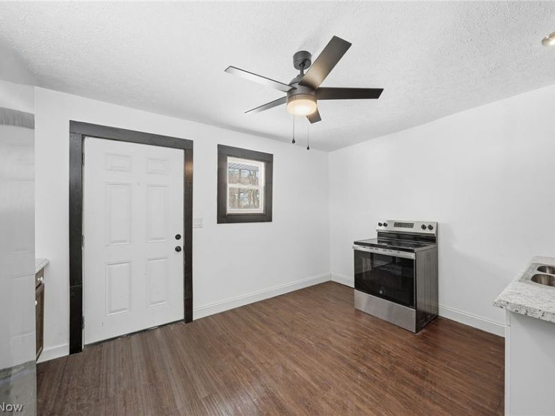 480 Bell Street, Akron, OH 44307 Photo 18