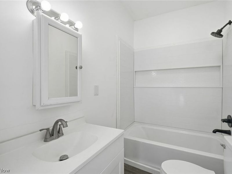 480 Bell Street, Akron, OH 44307 Photo 20