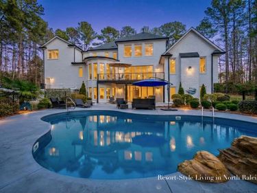 1125 Barclay Manor Way, Raleigh, NC 27614