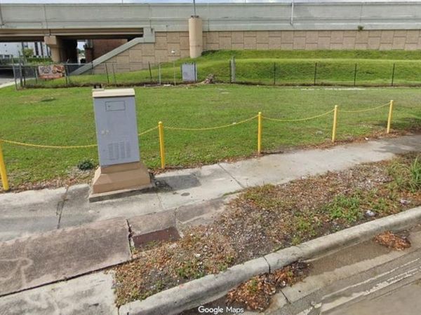 2200 NW 11th St , Miami, FL 33125