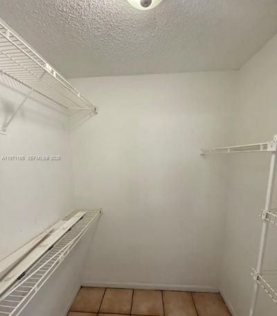 811 NE 199th St , Unit 202-33, Miami, FL 33179 Photo