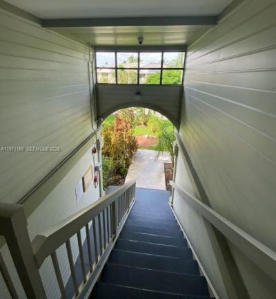 811 NE 199th St, Unit 202-33, Miami, FL 33179 Photo