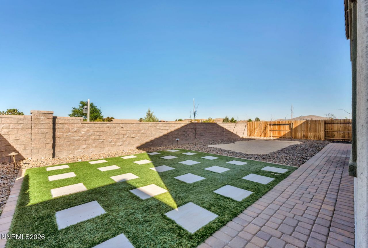 9267 Blue Basin Trail, Reno, NV 89521 Photo