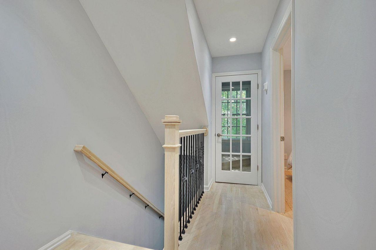 15 Horlbeck Alley Photo 13