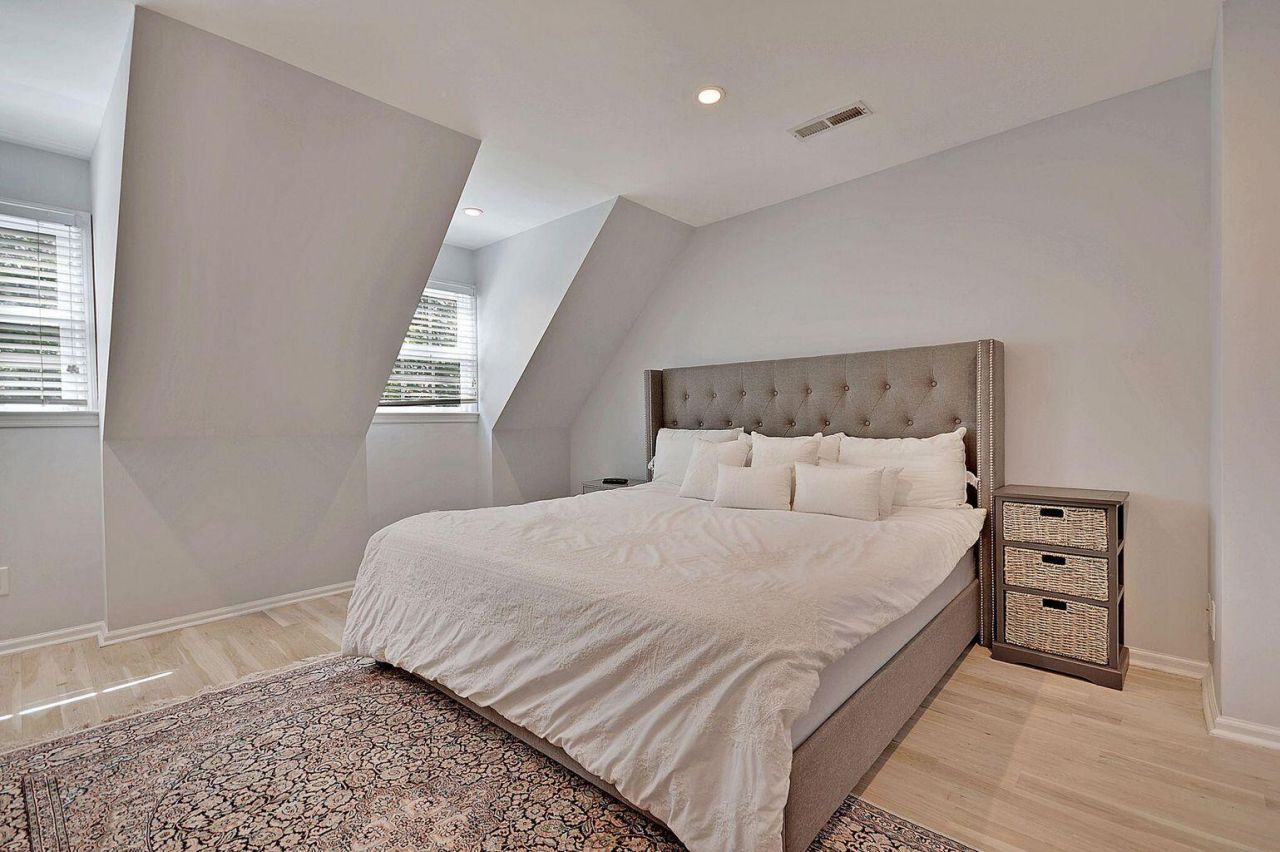 15 Horlbeck Alley Photo 18