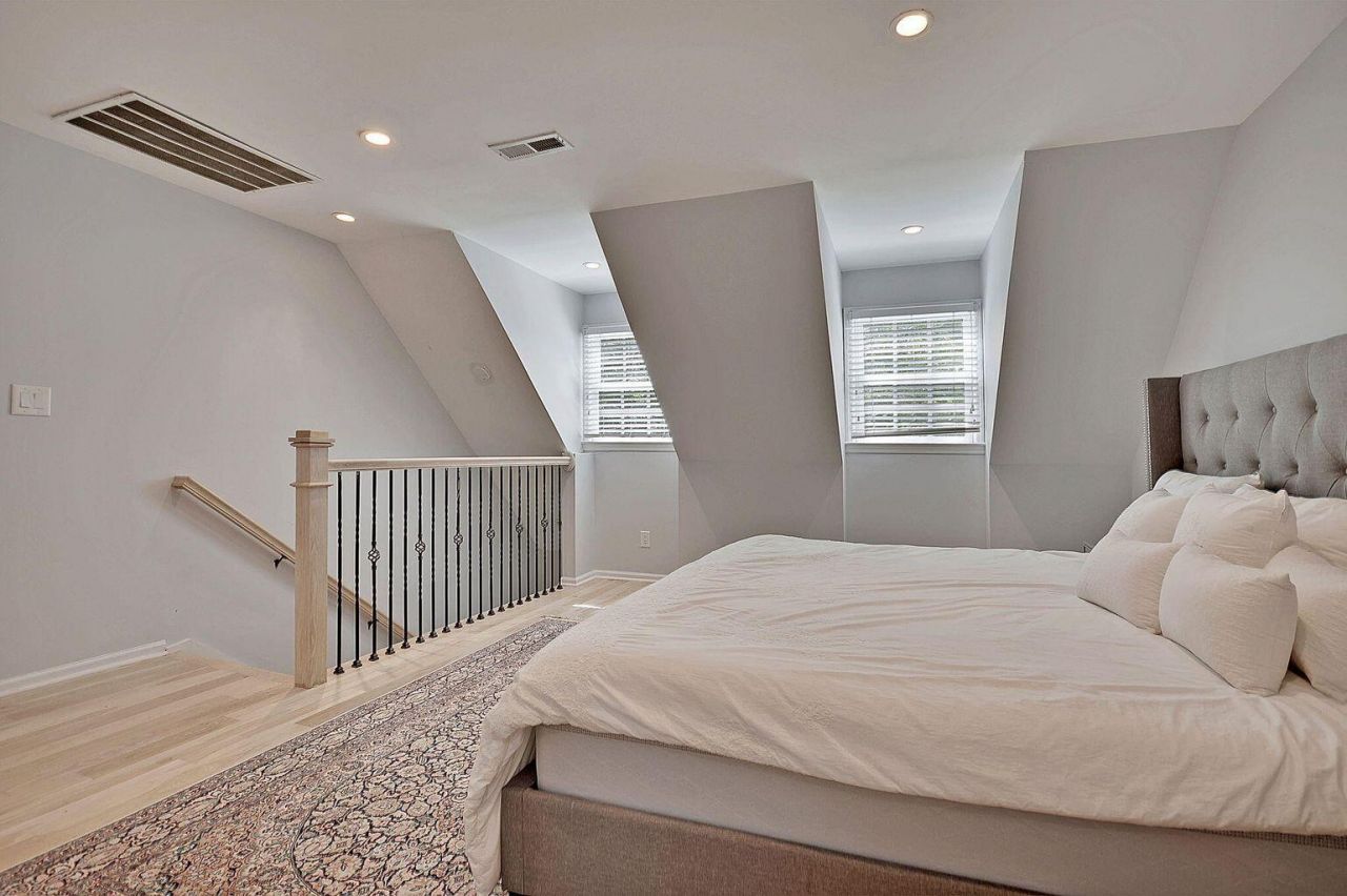 15 Horlbeck Alley Photo 19