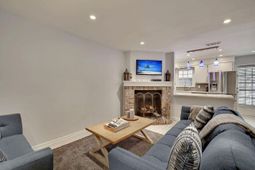 15 Horlbeck Alley photo 4