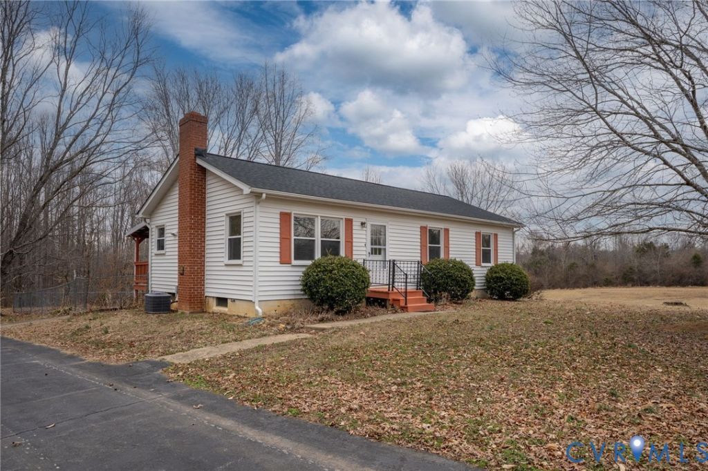 1343 Windyknight Road, Montpelier, VA 23192 Main Photo