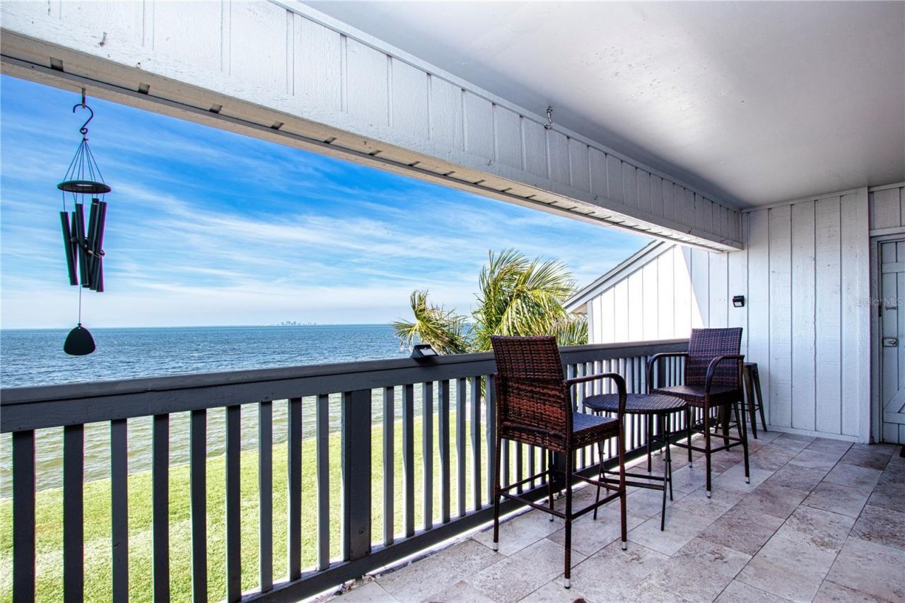 802 Bahia Del Sol Drive, Unit 6, Ruskin, FL 33570 Photo