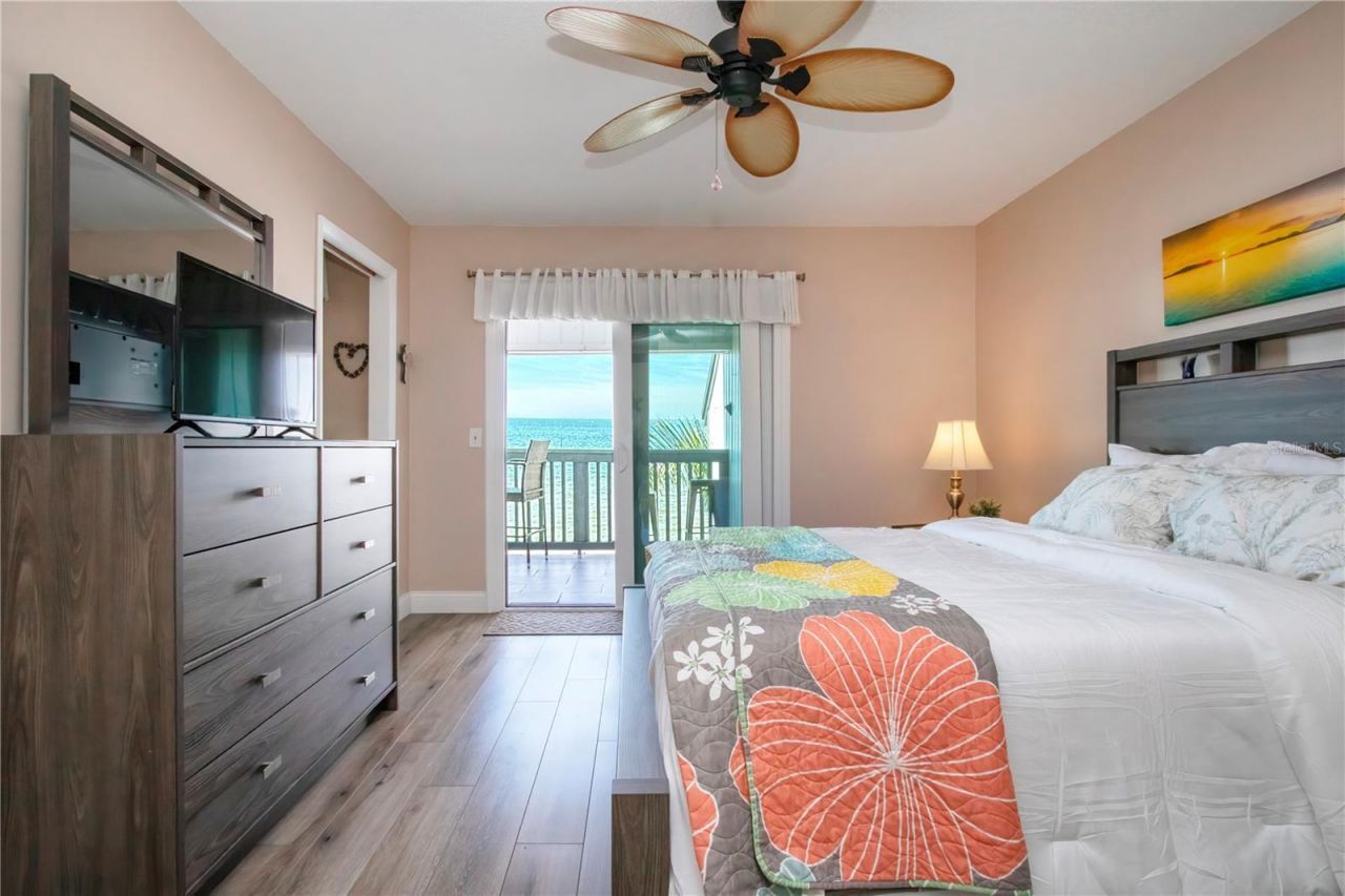 802 Bahia Del Sol Drive, Unit 6, Ruskin, FL 33570 Photo