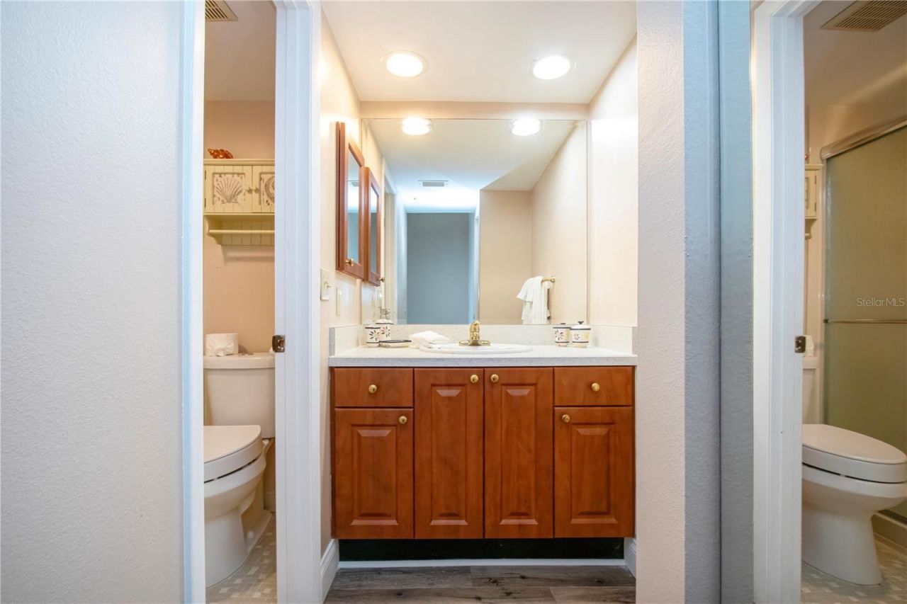 802 Bahia Del Sol Drive, Unit 6, Ruskin, FL 33570 Photo