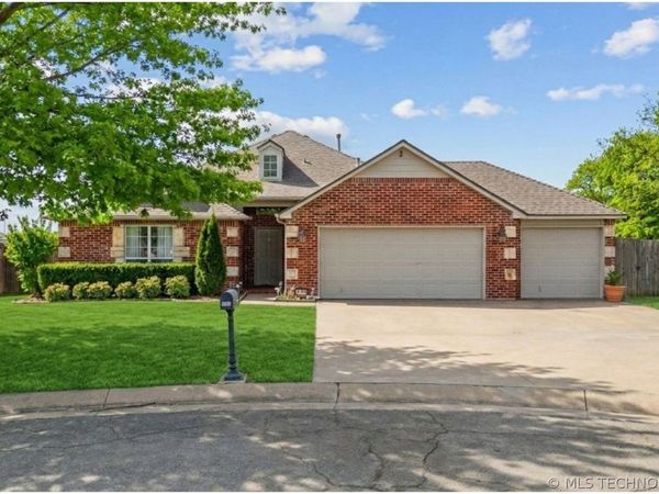 8050 Silverado Road , Claremore, OK 74019