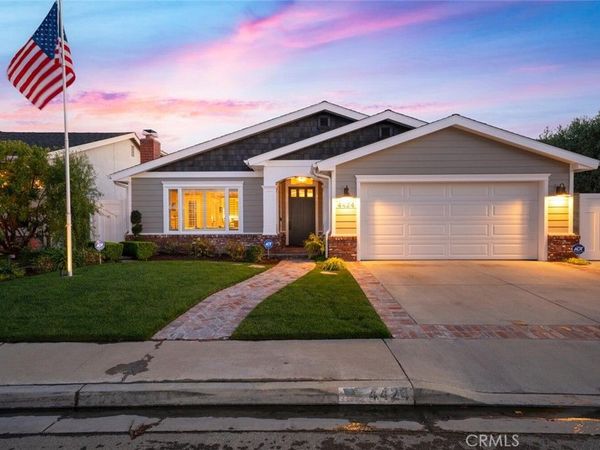4424 Hazelnut Avenue, Seal Beach, CA 90740