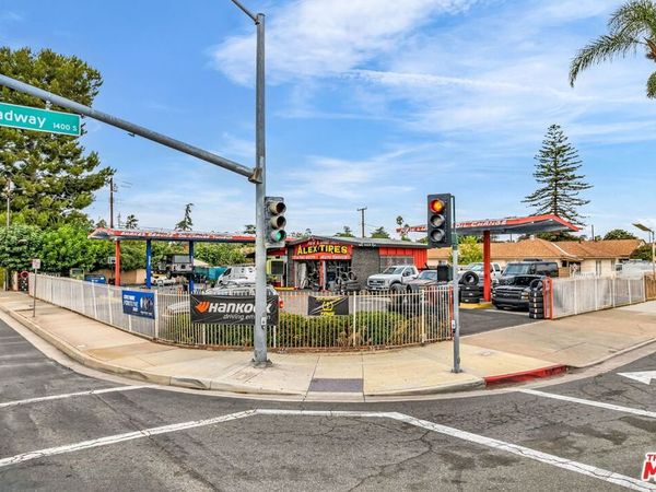 1440 S Broadway, Santa Ana, CA 92707