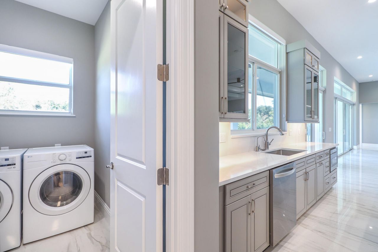 7595 155th Place N, Palm Beach Gardens, FL 33418 Photo