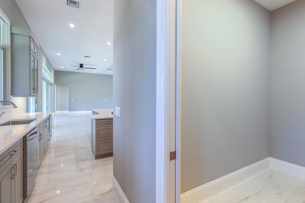 7595 155th Place N, Palm Beach Gardens, FL 33418 Photo