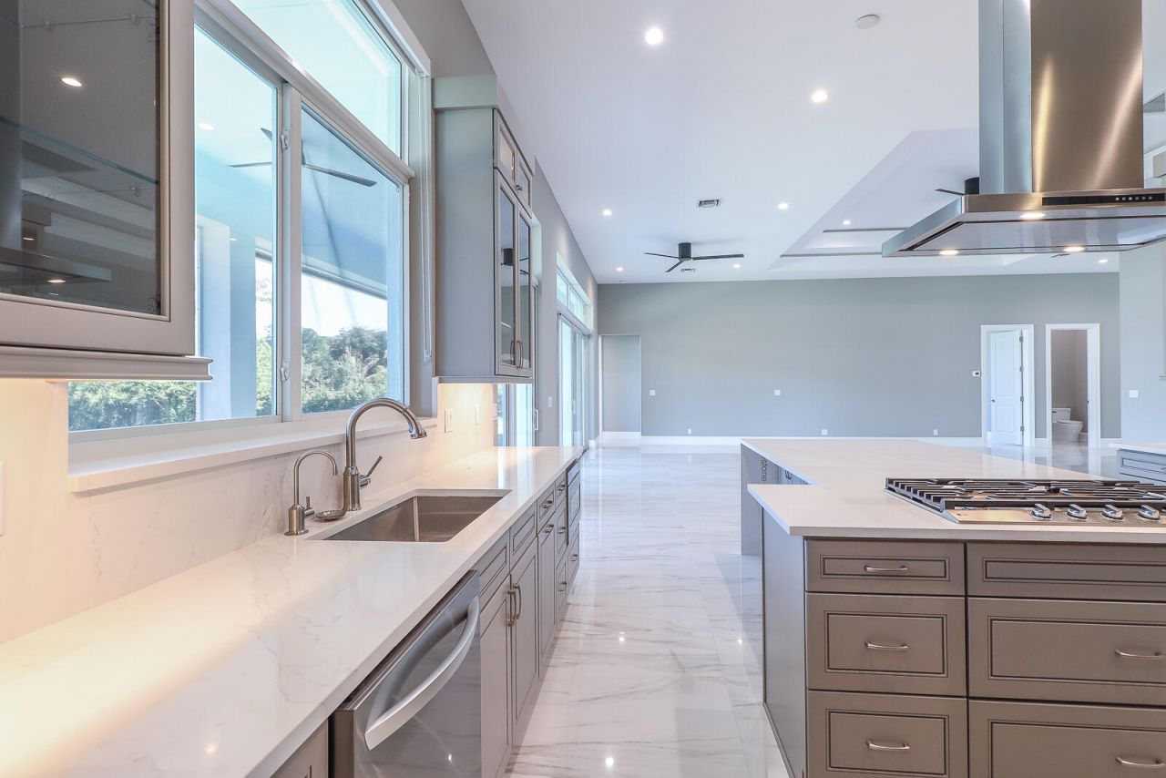 7595 155th Place N, Palm Beach Gardens, FL 33418 Photo