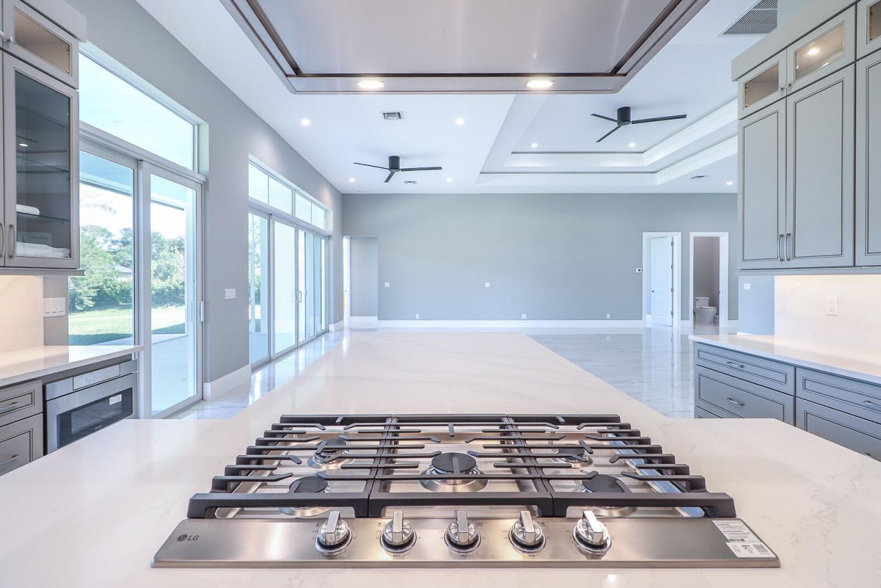 7595 155th Place N, Palm Beach Gardens, FL 33418 Photo