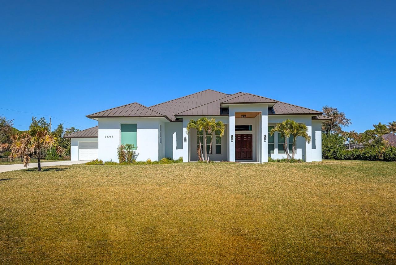 7595 155th Place N, Palm Beach Gardens, FL 33418 Photo